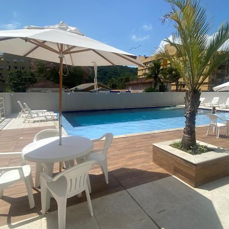 Apartamento Na Praia De Enseada グァルジャー エクステリア 写真