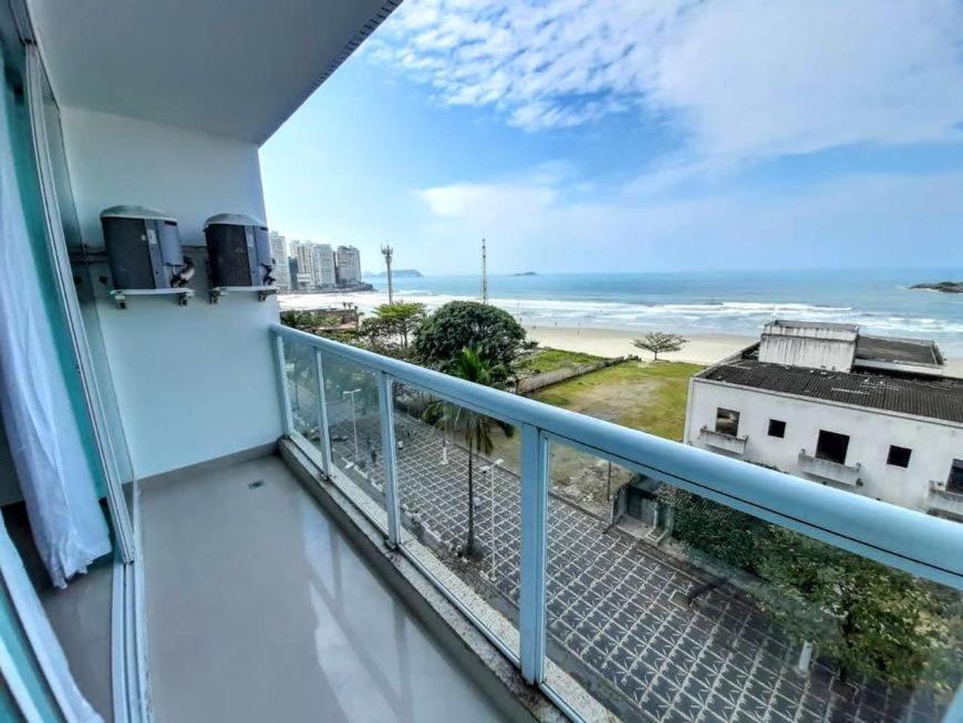 Apartamento Na Praia De Enseada グァルジャー エクステリア 写真